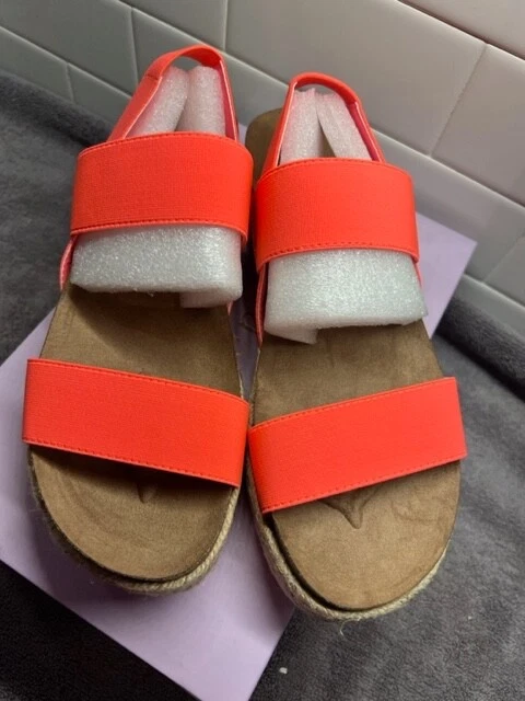 Madden Girl Cybell Pink Neon Sandal Women s Size 9 NEW NIB