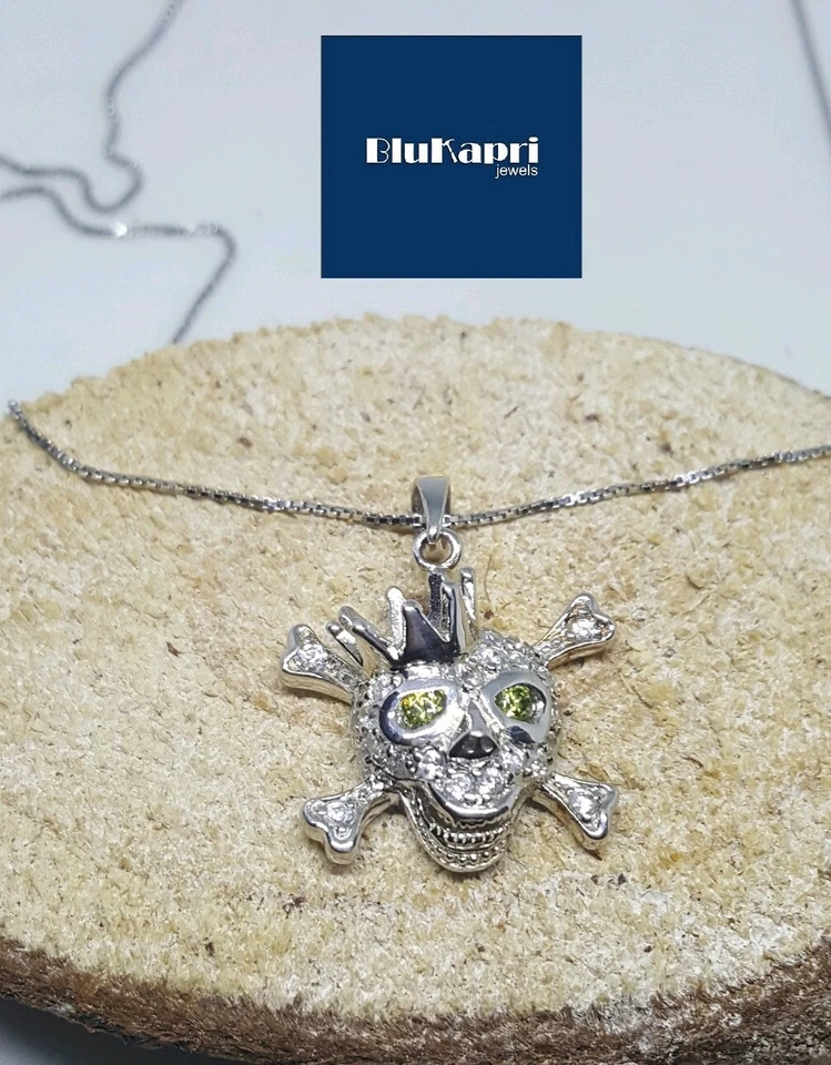 Ciondolo teschio in argento 925 con pave' di zirconi ,pendente gotico - Immagine 2 di 4