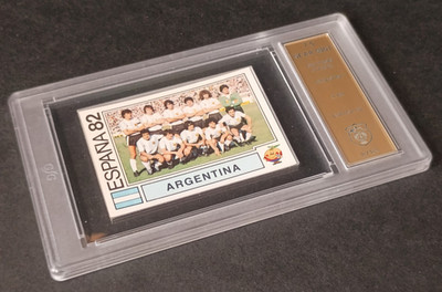 PANINI ESPANA 82 WORLD CUP #165 ARGENTINA TEAM W/ MARADONA GSG 7.5 NEAR MINT