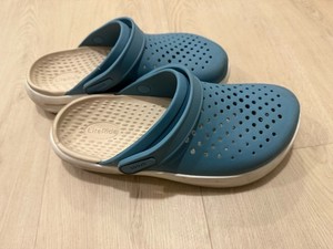 Crocs LiteRide Lightweight Comfort Blue Slip-On Sandals Men's Size 7