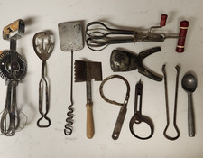 Mixed Lot of 10 Vintage Kitchen Utensils Tools Farmhouse Decor Metal/Woodfree