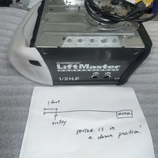 Liftmaster  Garage Door Opener Model 3255 Cha...