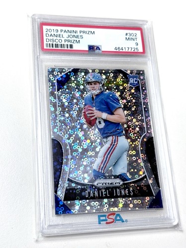 Daniel Jones [Disco Prizm] #302 2019 Panini Prizm card