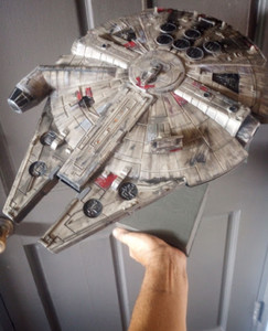 STAR WARS Millennium Falcon Engine lights and Free Stand if asked for*