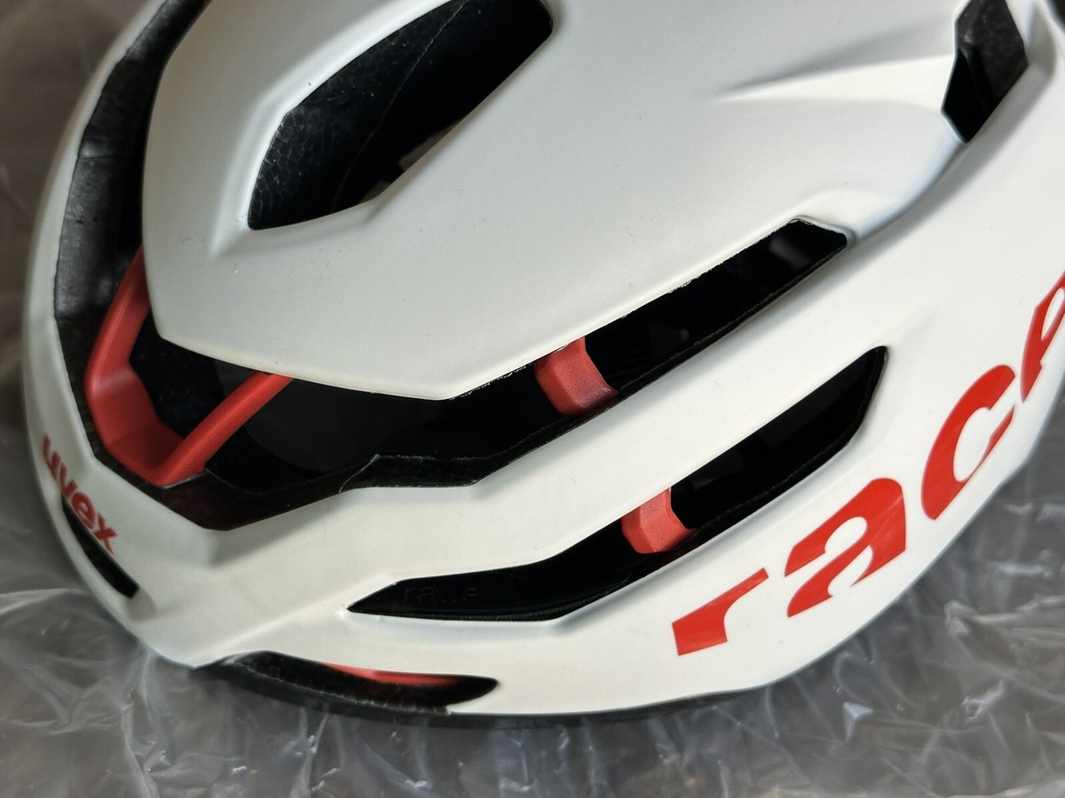 UVEX Race 9 Cycle/Bike Helmet Size 53 - 57cm White- Red Matt UVEX Race 9 Cycle/Bike Helmet Size 53 - 57cm White- Red Matt
