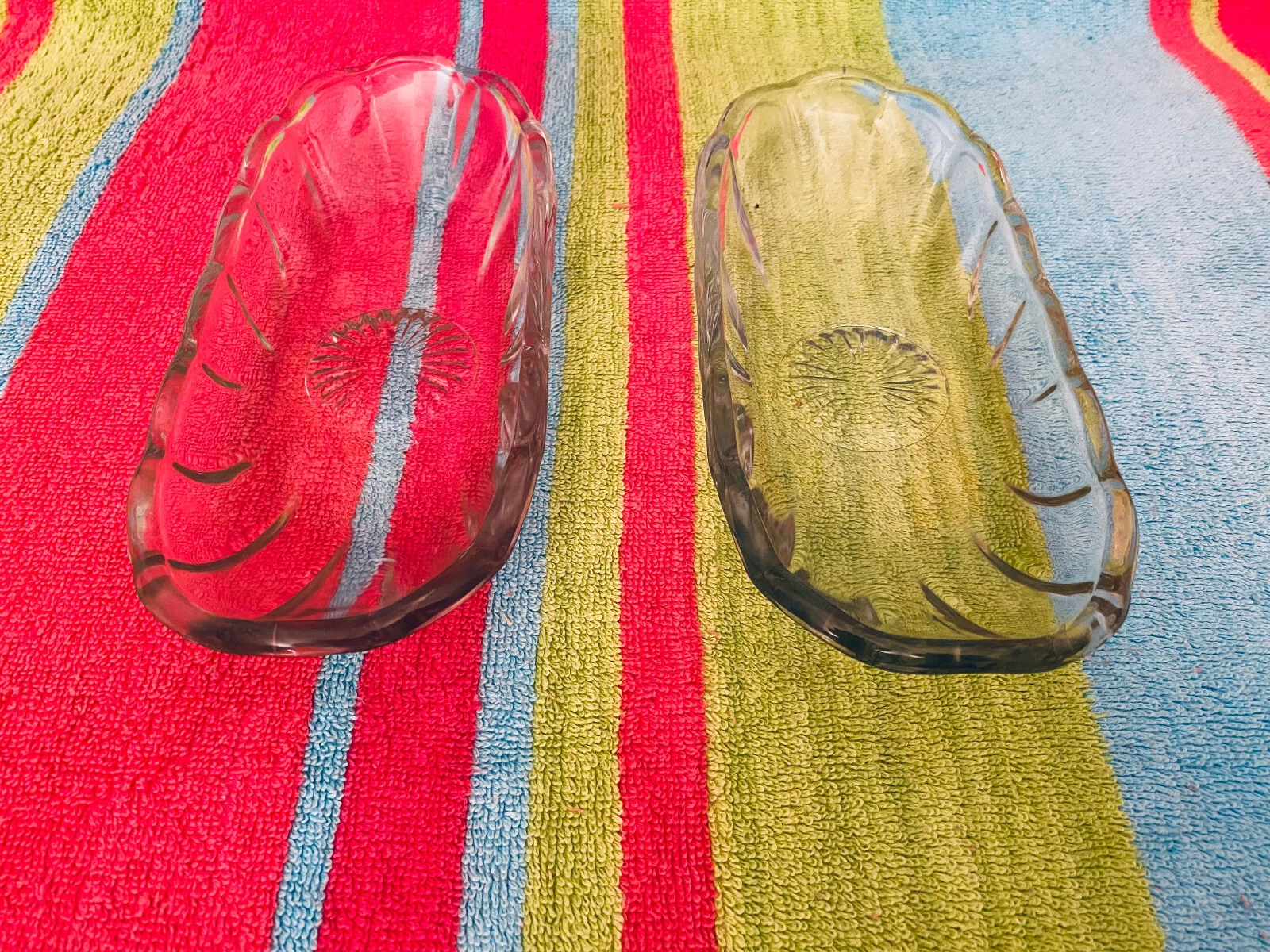 Vintage Pair Anchor Hocking Star 8.25" Clear Glass Banana Split Boat Dishes