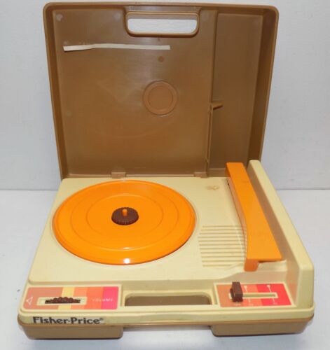 Vintage 1978 FISHER PRICE TOYS Portable Phonograph Vinyl Record Player model 825 - Picture 1 of 4