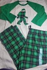 Nap Chat Christmas Ringer green Mens Size Extra Large bigfoot sasquatch plaid