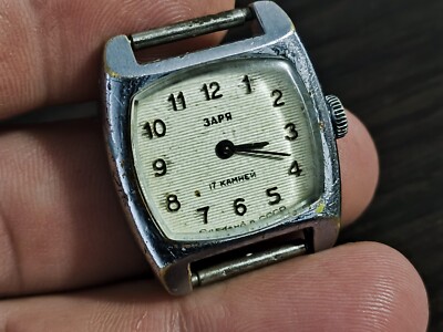  Women's Mechanical Zarya Wristwatch Zarya USSR Vintage Soviet 