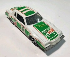 Ertl 11 Darrell Waltrip Mountain Dew Buick Regal 1/64 Diecast/Plastic NASCAR