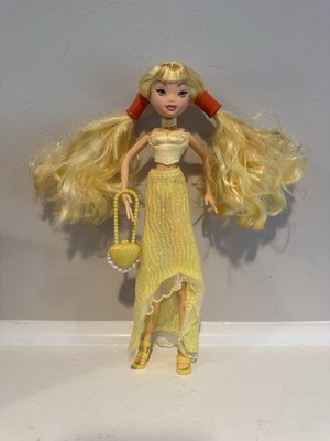 Mattel 2004 Winx Club Stella Dance Night Doll Yellow Top Skirt Shoes 9'' Tall