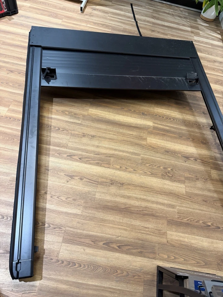 Camioneta pickup mala cubierta coche Foto 3 de 3