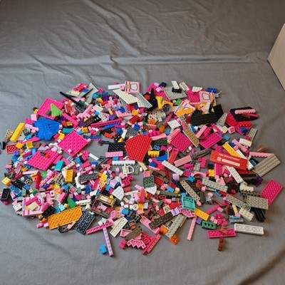 Building Blocks Unbranded 2 1/2 Pounds+ Bulk Lot Random Assortment No Figures