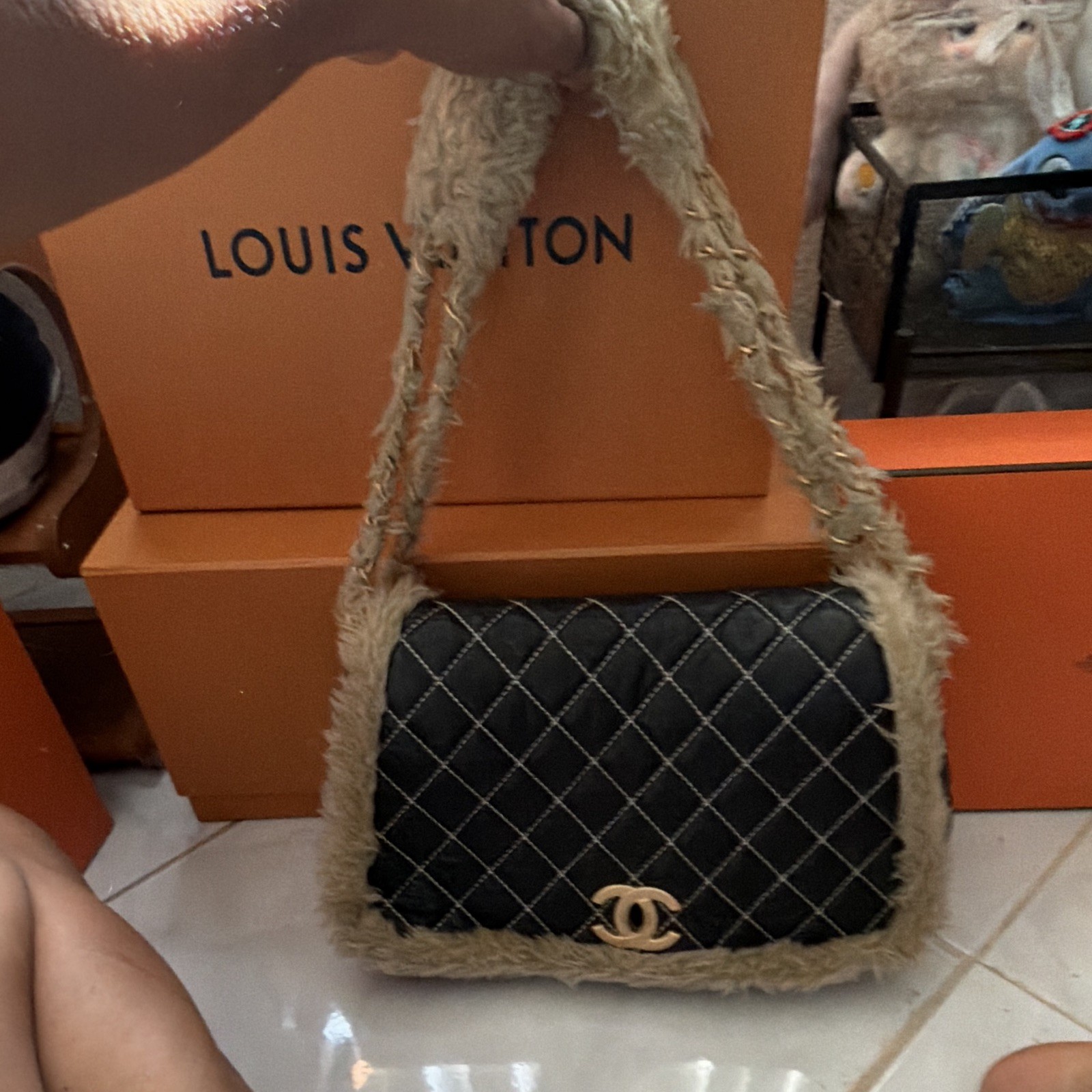 CHANEL Black Quilted Fur Trim Shoulder Bag Beige Lined Gold Hardware
