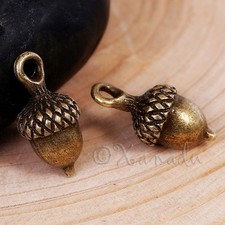 Acorn Charms 18mm - Antiqued Bronze Autumn Pendants C5469 - 5, 10 or 20PCs
