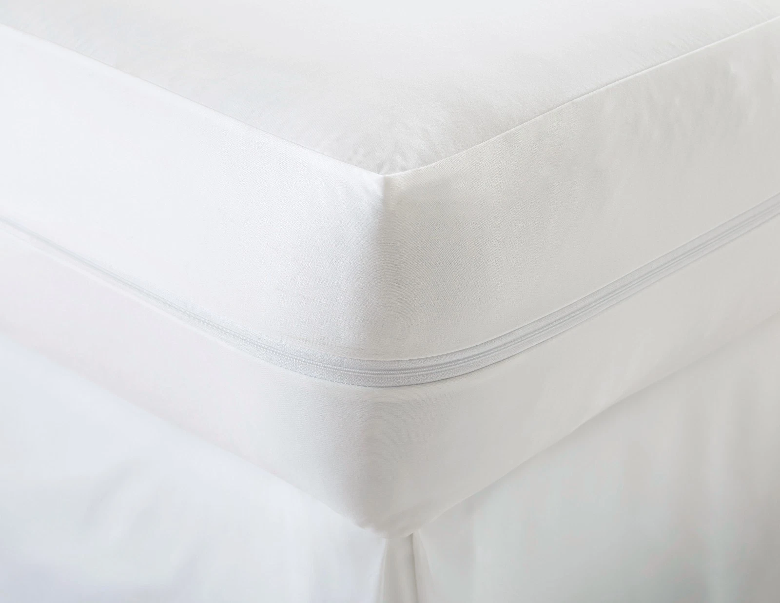 Zippered Hypoallergenic Bed Bug Mattress Protector Kaycie Gray So Soft
