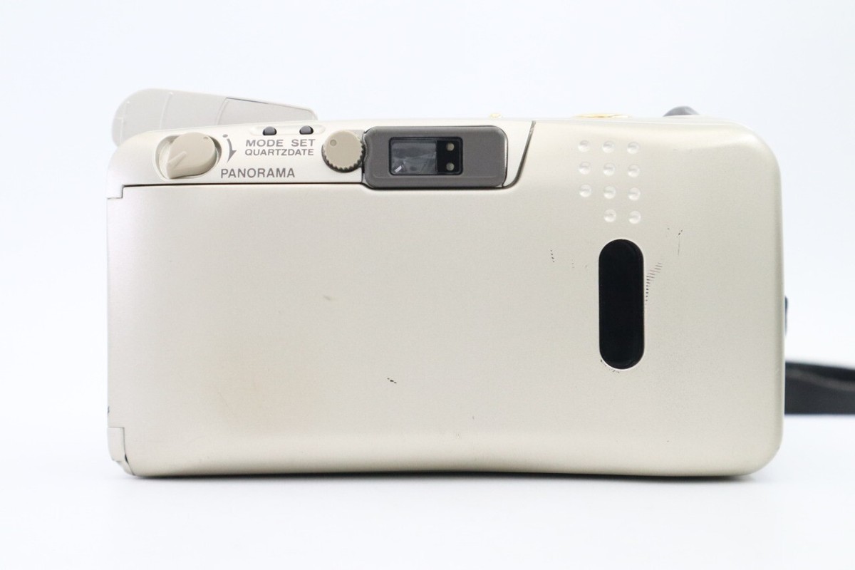 OLYMPUS μ [mju:] ZOOM 105 DELUXE 35mm Compact Film Camera