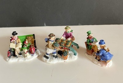 Mini Christmas Village Pieces Assortment 3