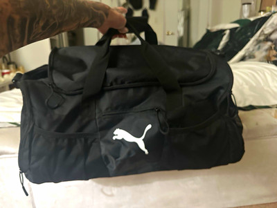 PUMA WAY 1 Black Duffel Bag 25L Zip with matching lunch bag