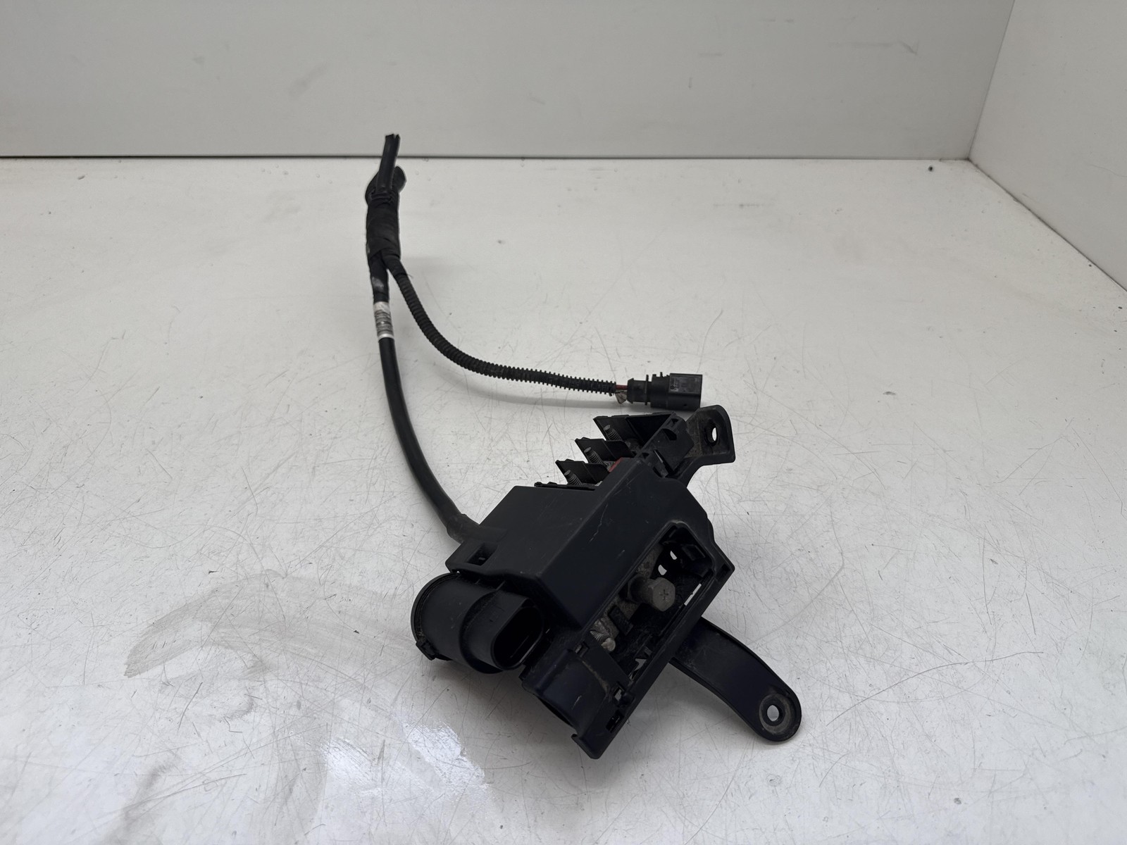 SCATOLA PORTA FUSIBILI PER AUDI A4 Avant (8W5) 8W0941823 Benzina (15>)