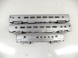 Walthers HO Budd passenger cars(3) CB&Q (lot ts)