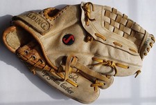 VTG Spalding Stadium Series Frank Viola 9.5  Youth Baseball Glove RHT Top Grain
