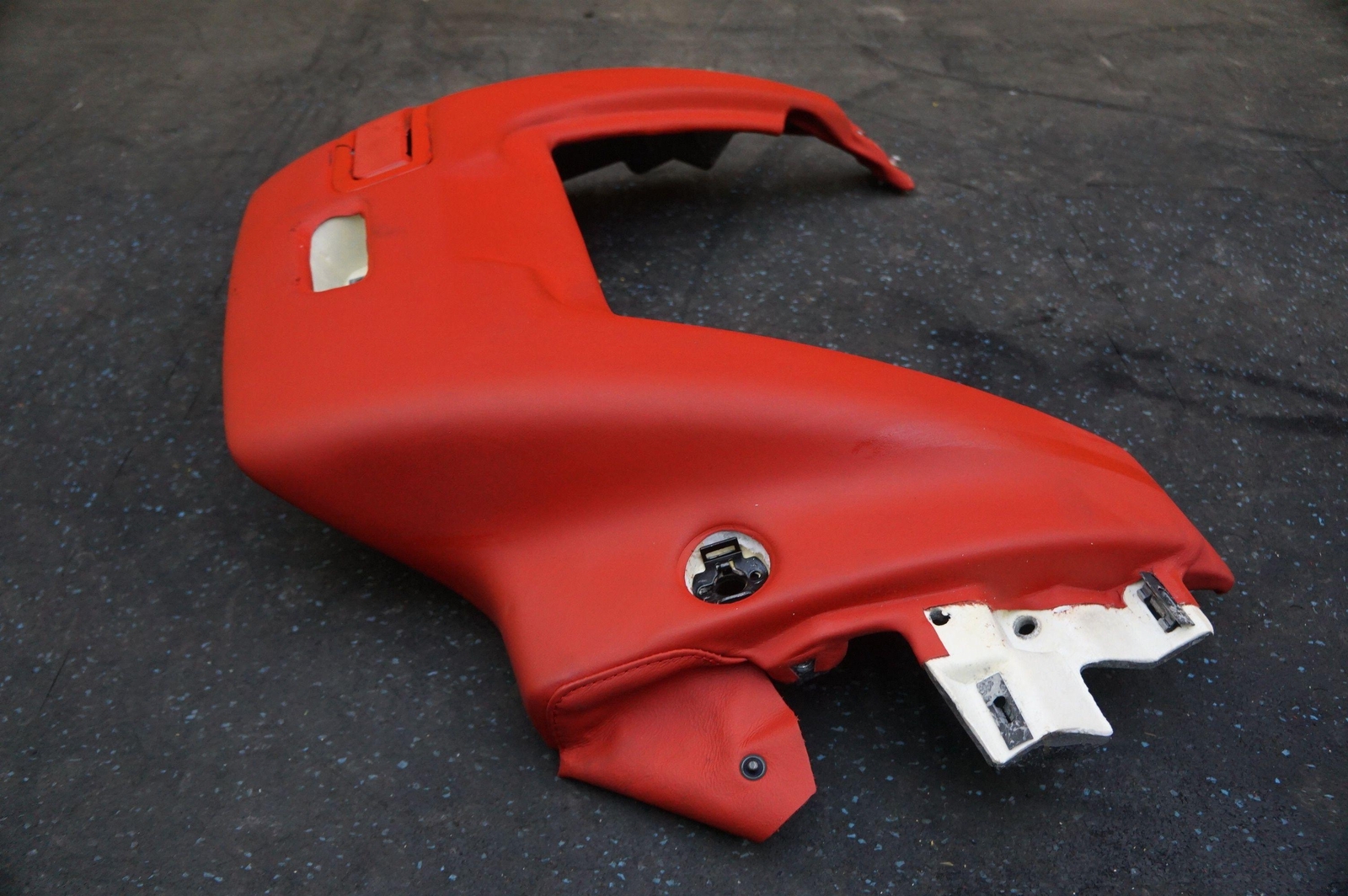 Right Dashboard Trim Panel Cover Bezel Red 808092 OEM Ferrari California 2010