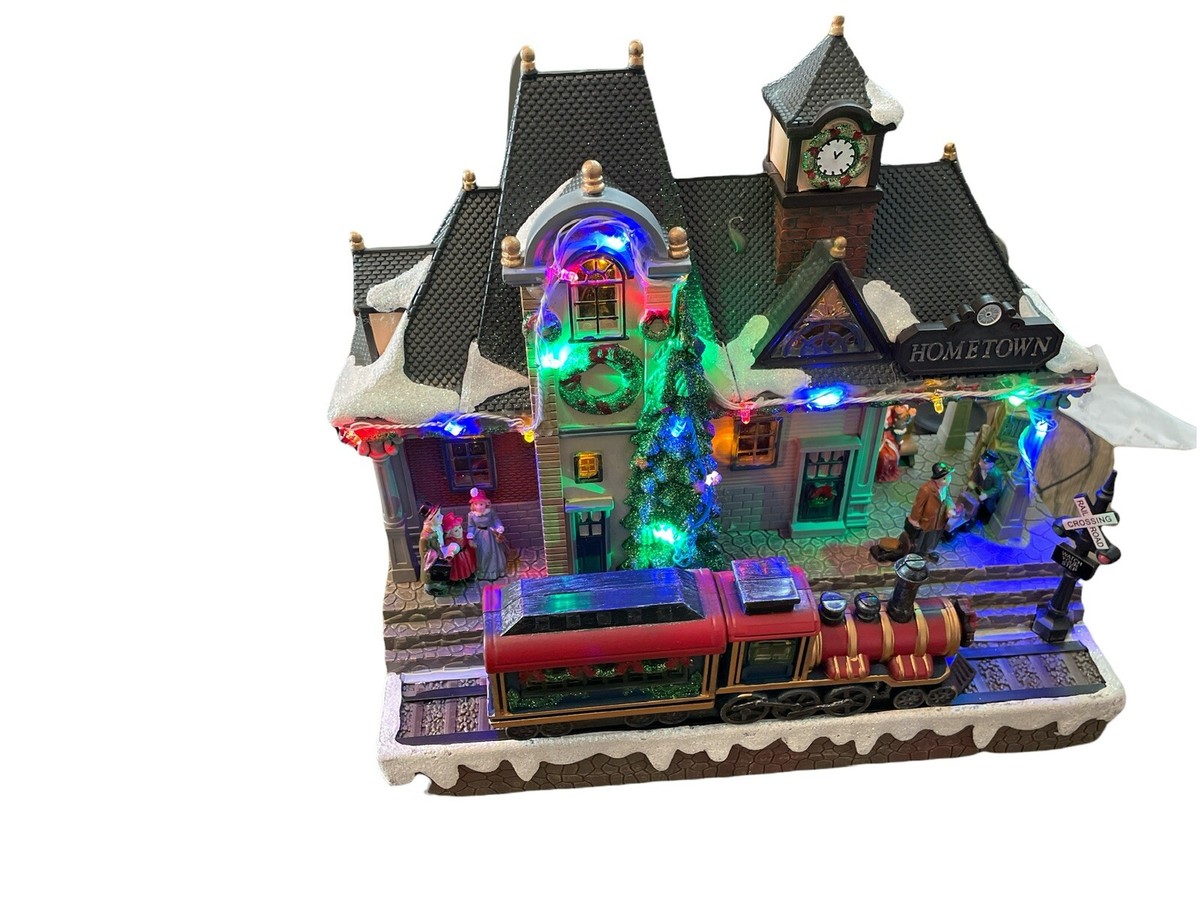 LEMAX Christmas Village Hometown Musical Lights up Train Station