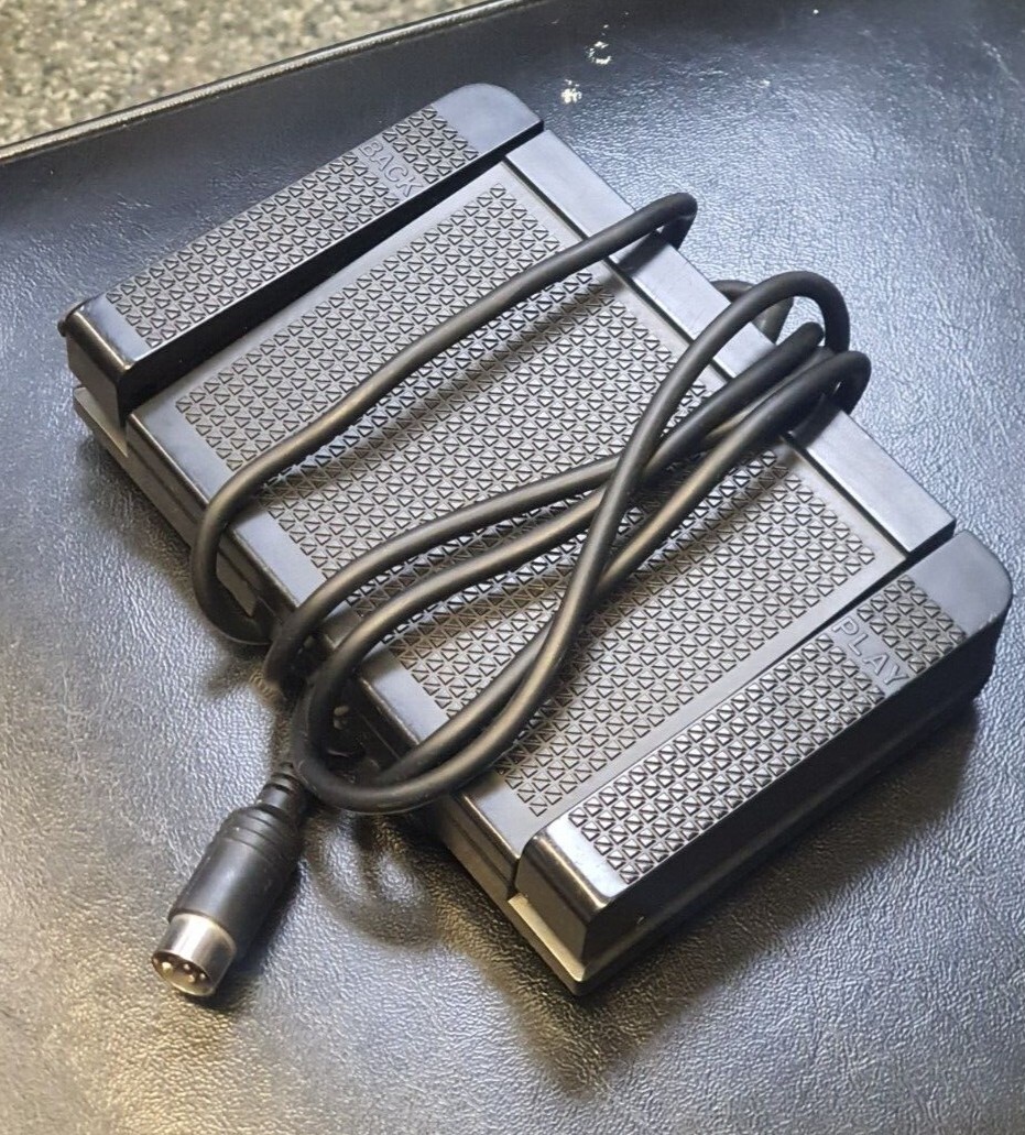 Sanyo MemoScriber (transcriber) TRC8080, Incudes pedal & cable, S/N