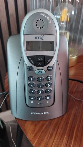 Radio-réveil BT Freestyle 2100/date dect clarté numérique double - agréable et propre - Photo 4/7
