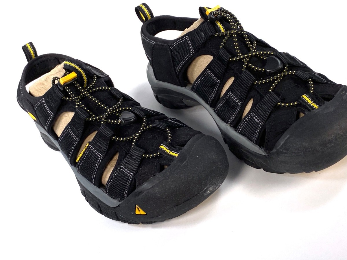 KEEN Newport H2 Men's Closed Toe Water Sandal Size 9 Waterproof