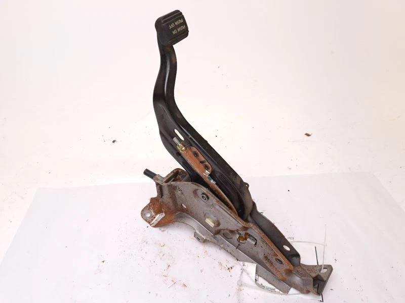 EMERGENCY PARK BRAKE PEDAL FOR HONDA ODYSSEY 2005 - Image 2 of 3