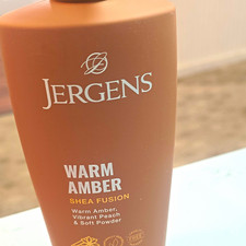 Jergens Shea Fusion Warm Amber 24H Body Lotio...