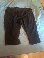 verkaufe diese 3/4 Sommer Hose in schwarz Gr�...