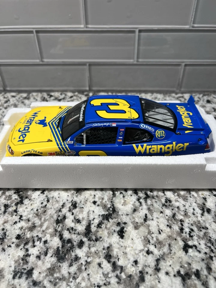 🟨🟦 DALE EARHARDT JR CHEVY ДИЛЕРЫ ЭКСКЛЮЗИВНЫЙ WRANGLER 2010 1/24 CHEVY IMPALA - Изображение 4 из 4