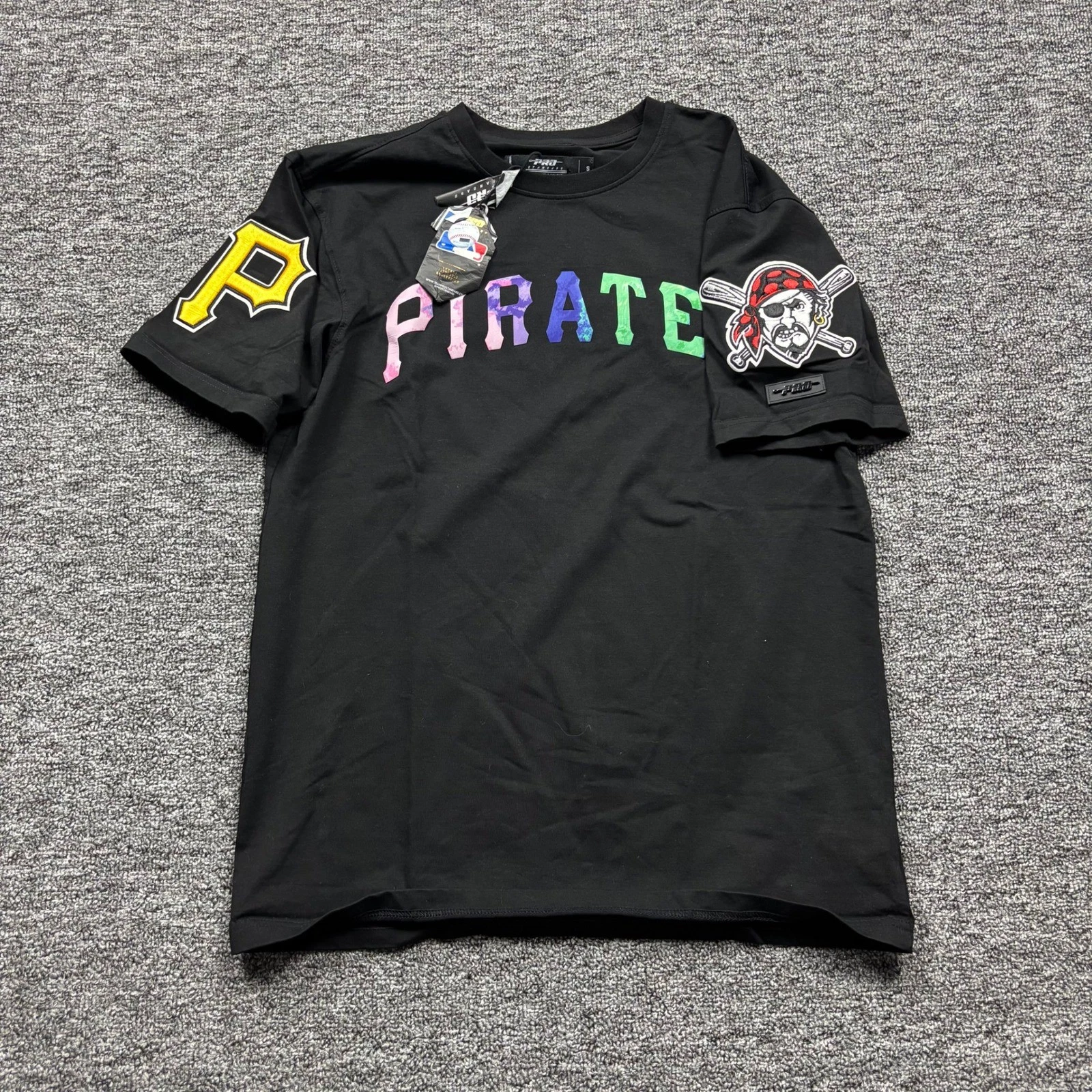NWT Pro Standard MLB Pittsburgh Pirates Embroidered Black T-Shirt Unisex Small