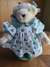 Muffy Vanderbear Bear Muffeen. N. American Bear Co. Vintage Shamrock