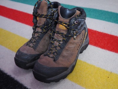 VTG 90s NIKE ACG All Trac Brown GTX Goretex Leather Mid VTG 90s NIKE ACG All Trac Brown GTX Goretex Leather Mid