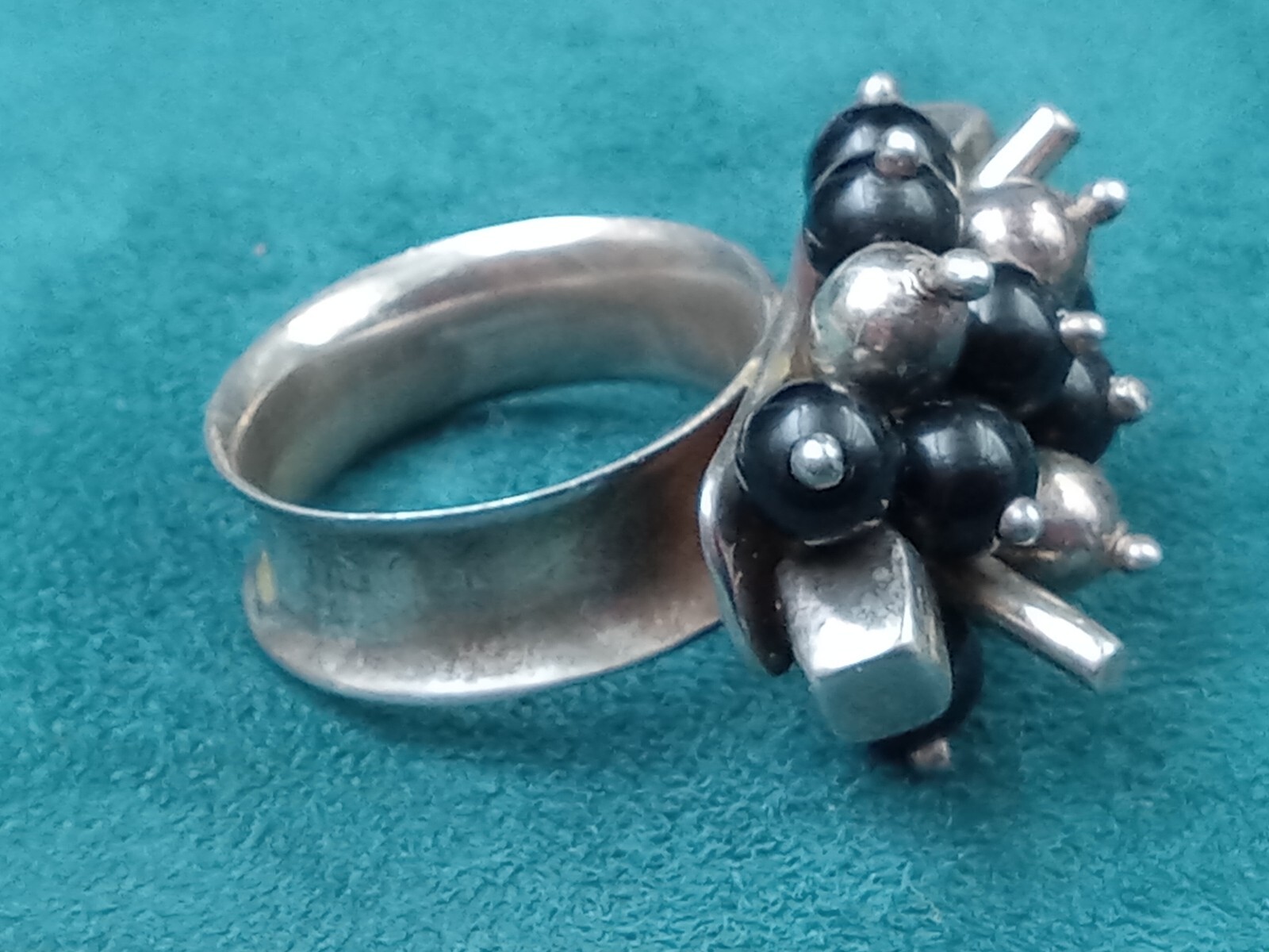 Statement Artisan Made Sterling Silver Ring w. Sp… - image 5