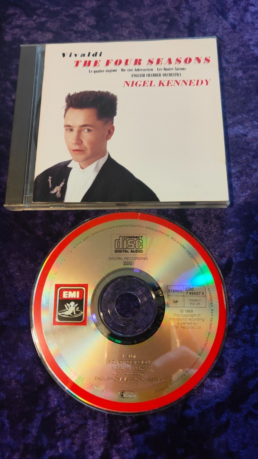 CD. THE FOUR SEASONS VIVALDI - NIGEL KENNEDY ENGLISH CHAMBER ORCHESTRA EMI
