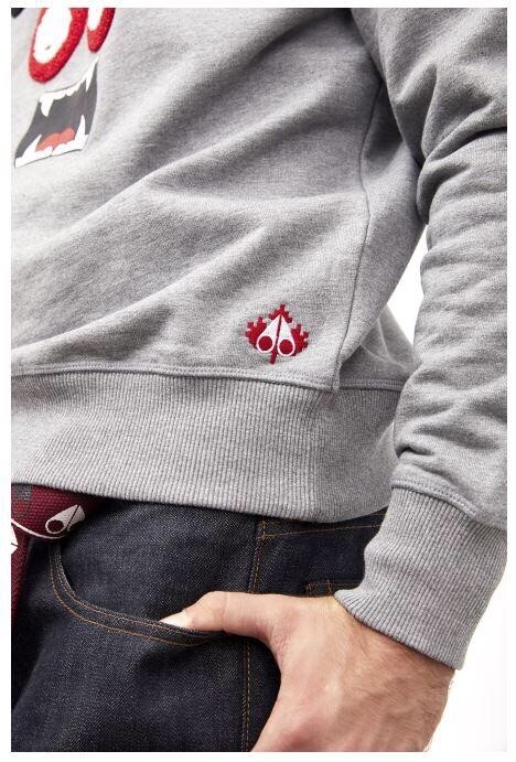 MOOSE KNUCKLES ロゴ パッチ モントローズ スウェット シャツ New With Tags Moose Knuckles Munster Crewneck Sweatshirt