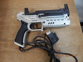 Logic 3 Predator 2 Superscope Light Gun - Sony Playstation & Sega Saturn -