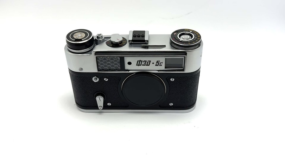 ✓ FED-5C Soviet rangefinder camera. Professionally serviced and
