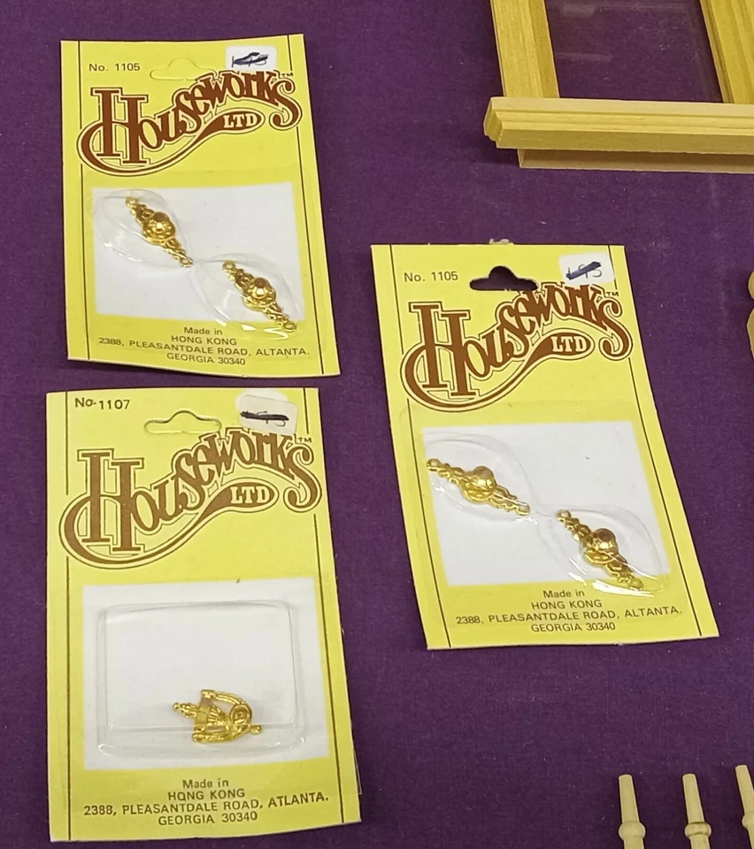 Houseworks Classic Dollhouse Miniatures Lot - Image 2 of 4