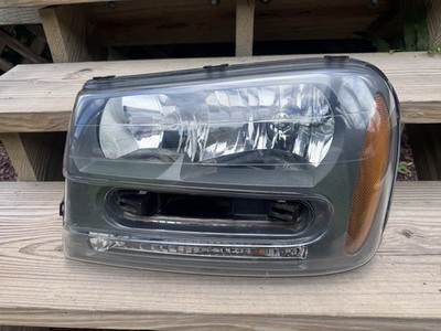 2002-2009 Chevrolet Trailblazer Halogen Left Reflector Headlight OEM 25970915