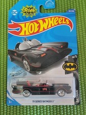2019 Hot Wheels TV SERIES BATMOBILE Blue 118/250 GREAT CARD Batman