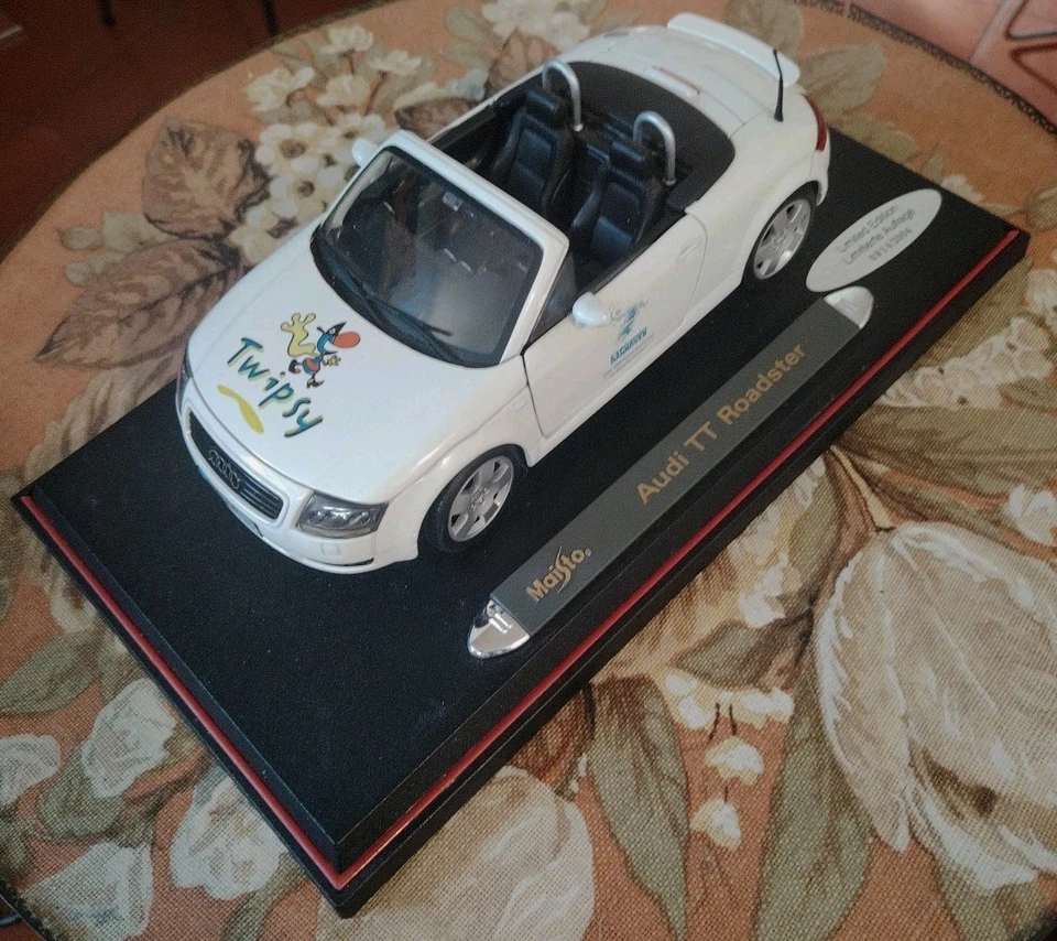 MAISTO LIMITED EDITION 1/18 - AUDI TT ROADSTER (2004) - Modellino Metallo #A2# - Immagine 3 di 4