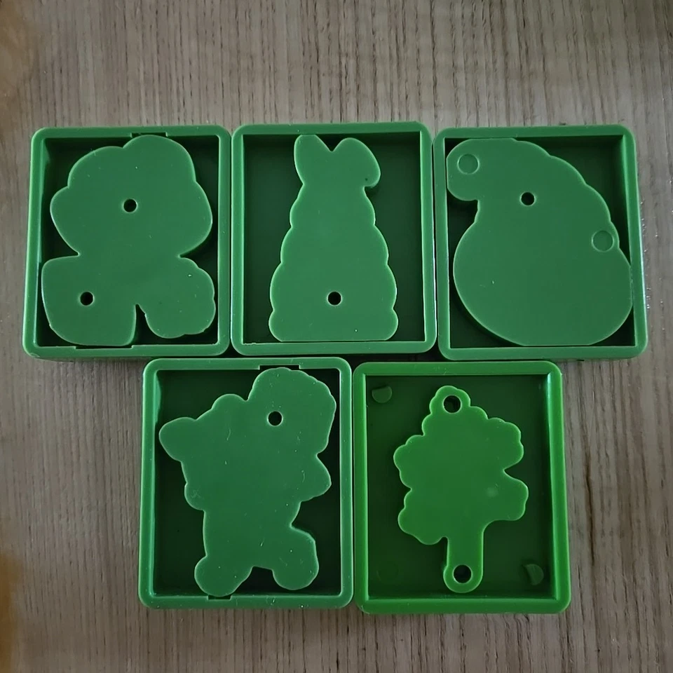 Lote de 18 Troqueles Sizzix Verde Lote Hoja Cupido Conejito Flores Cumpleaños Bandera Sol Otros Foto 4 de 4