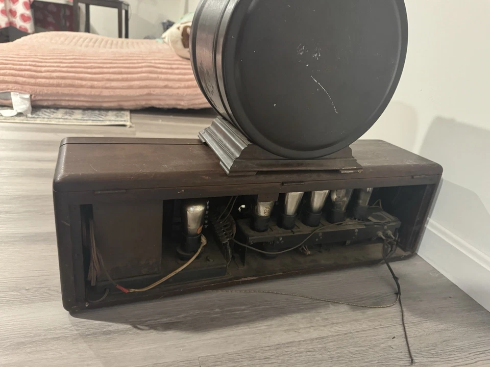 1927 RCA Radiola 收音机 — 第 2/3 张图片