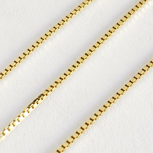 14k yellow GOLD box chain 18 inches long - Picture 5 of 12